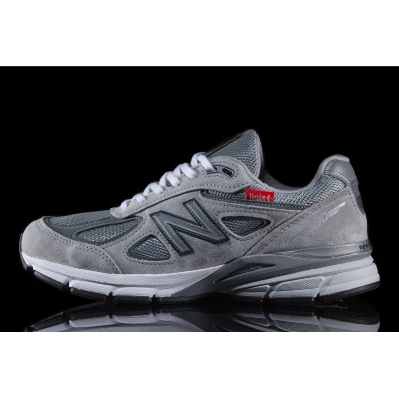 990v4