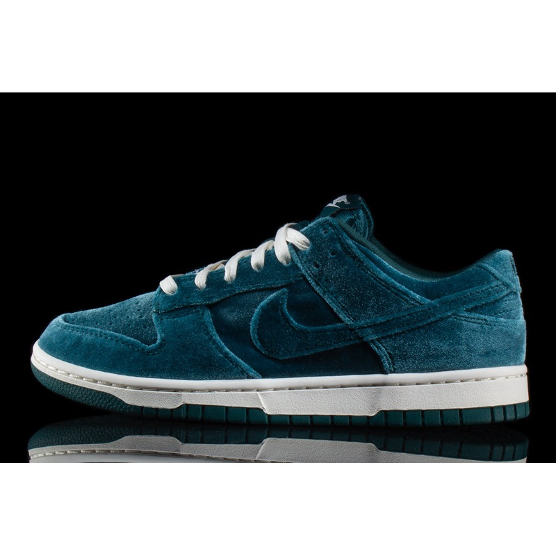 Women’s Dunk Low