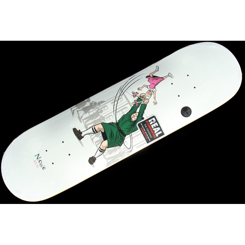 Nicole – Hammerthrow Deck 8.28″