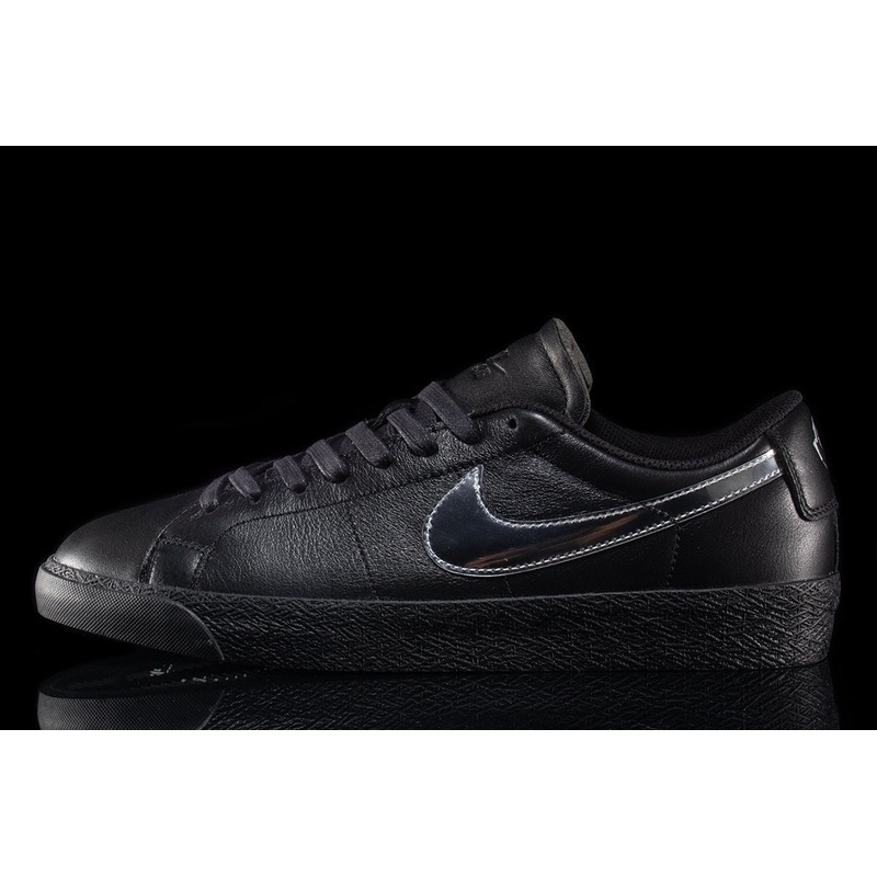 Zoom Blazer Low x Dancer