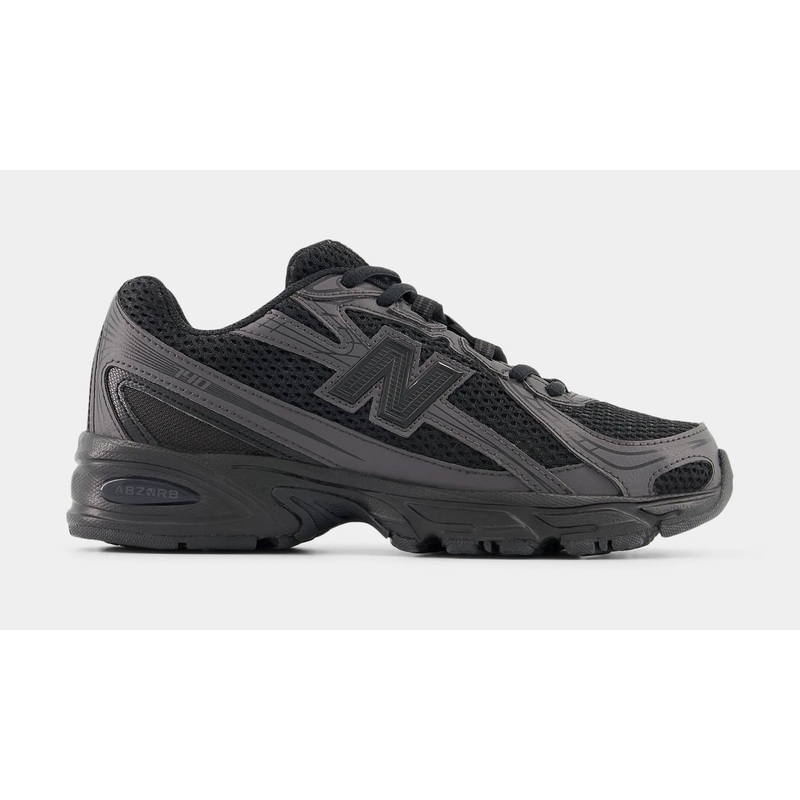 740 Grade School Running Shoes (Black)