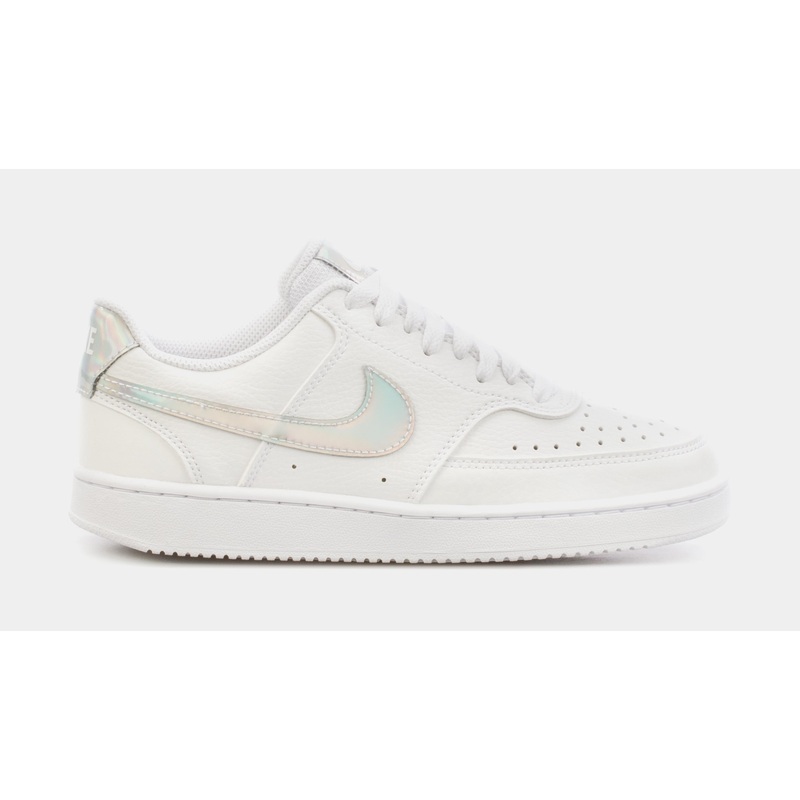Court Vision Low Womens Basketball Shoes (White)