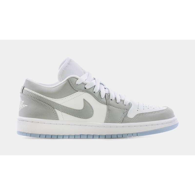 Air Jordan 1 Low Wolf Grey Womens Lifestyle Shoes (Grey/White)