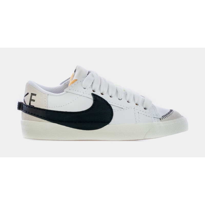 Blazer Low 77 Jumbo Womens Lifestyle Shoes (White)