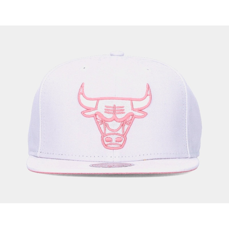Chicago Bulls Summer Suede Snapback Mens Hat (White)
