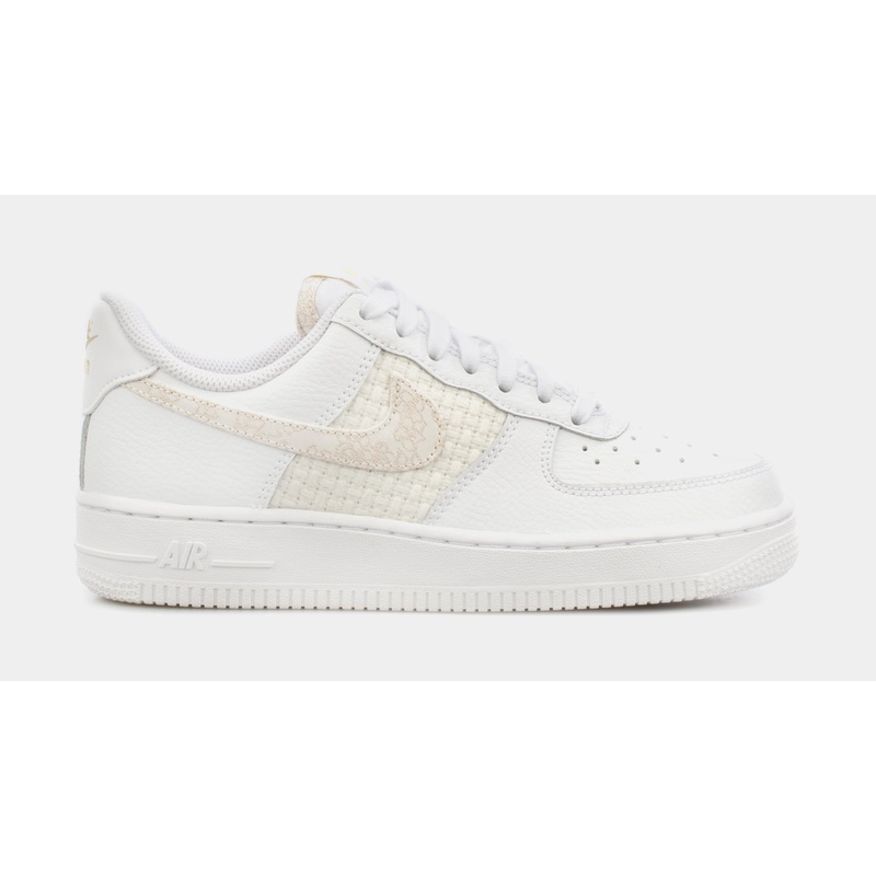 Air Force 1 ’07 SE Womens Lifestyle Shoes (White/Beige)