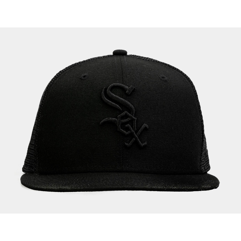 Chicago White Sox Blackout 9Fifty Trucker Mens Hat (Black)