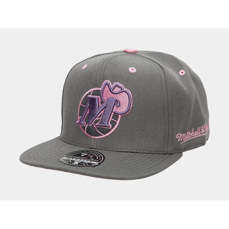 Dallas Mavericks Lavender Dreams Mens Fitted Hat (Grey)
