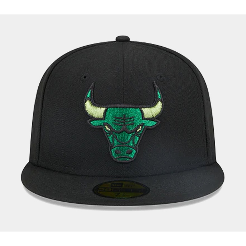 Chicago Bulls Metallic Pop 59FIFTY Mens Fitted Hat (Black)