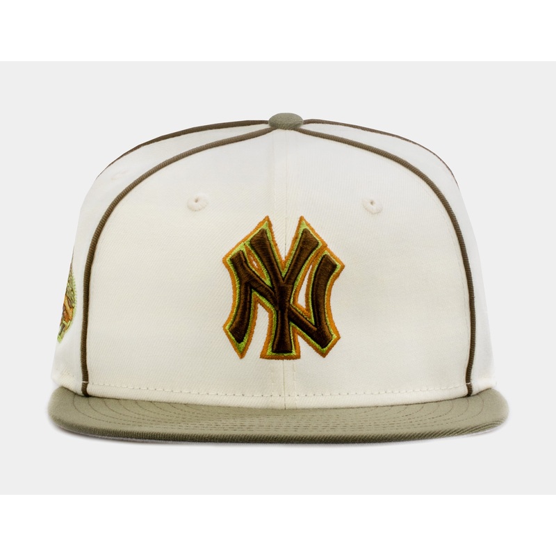 Exclusive Green Chrome New York Yankees 59Fifty Mens Fitted Hat (Green/Beige)