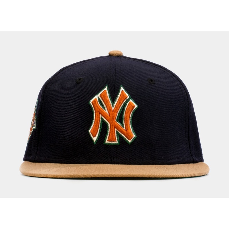SP Exclusive Varsity Blues New York Yankees 59Fifty Mens Fitted Hat (Navy/Pine)