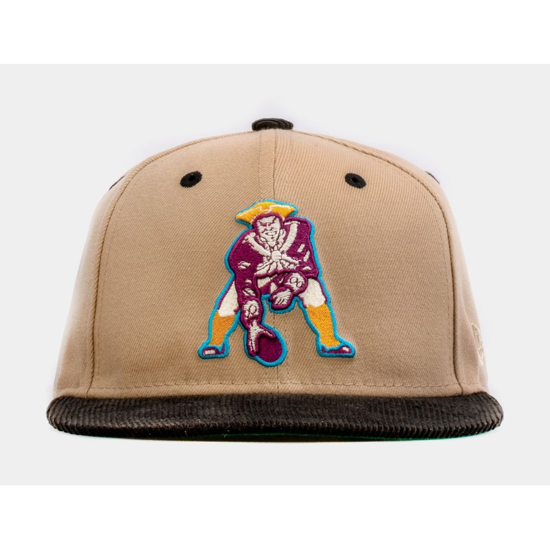 SP Exclusive Desert Sky New England Patriots 59Fifty Mens Fitted Hat (Beige/Black)