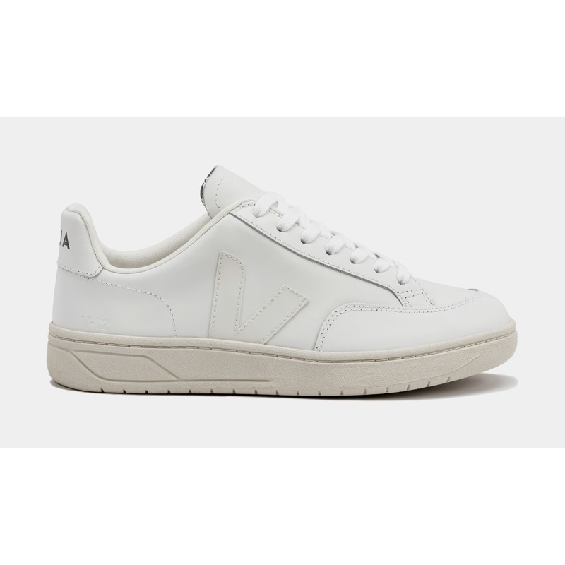 V-12 Womens Lifestyle Shoes (White)