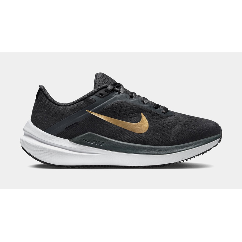 Winflo 10 Womens Running Shoes (Black)