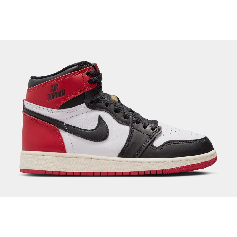 Air Jordan 1 Retro High OG Black Toe Grade School Lifestyle Shoes (White/Black/Varsity Red/Sail)