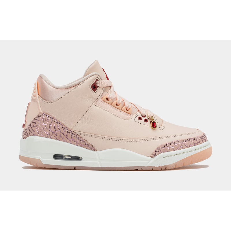 Air Jordan 3 Retro Treat Yourself Womens Lifestyle Shoes (Washed Coral/Gym Red/Sail)