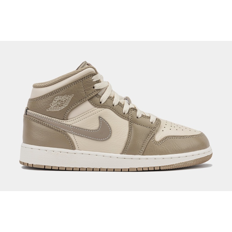 Air Jordan 1 Mid Grade School Lifestyle Shoes (Legend Brown/Khaki Brown)