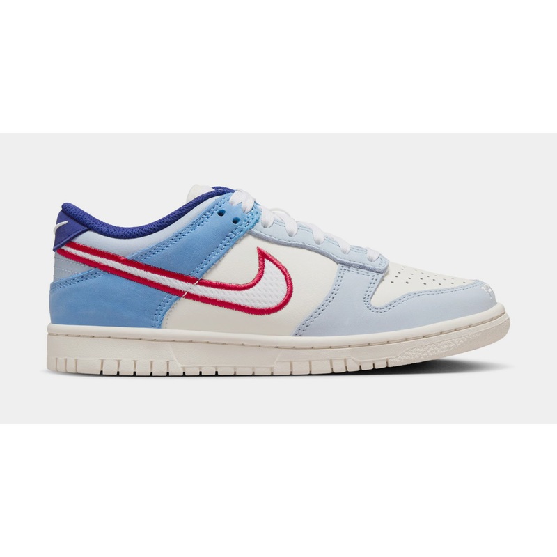 Dunk Low Grade School Lifestyle Shoes (Saill/Light Armory Blue/White)