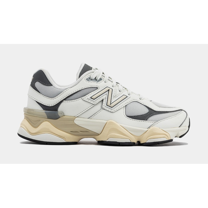9060 Grade School Running Shoes (Sea Salt/Castle Rock)