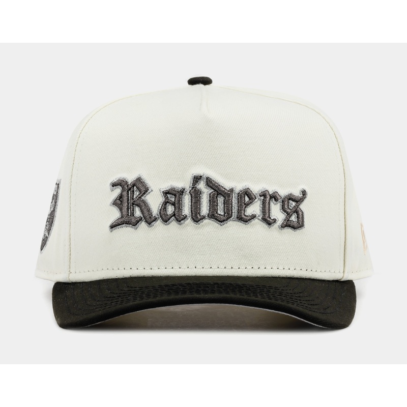 Exclusive Las Vegas Raiders Chrome 950AF Snapback Mens Hat (Beige/Black)
