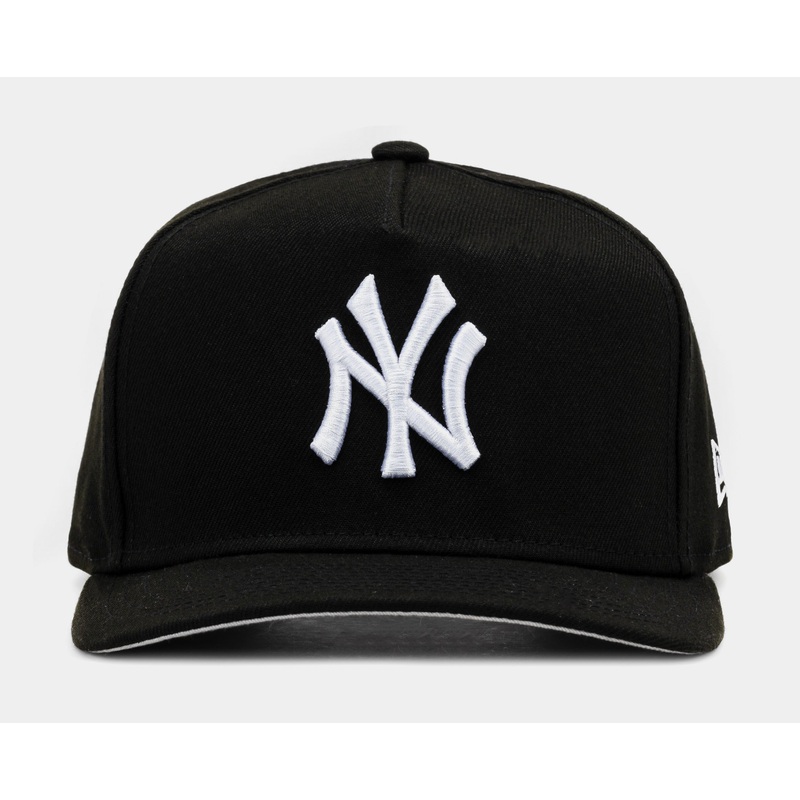 New York Yankees 950AF Snapback Mens Hat (Black/White)