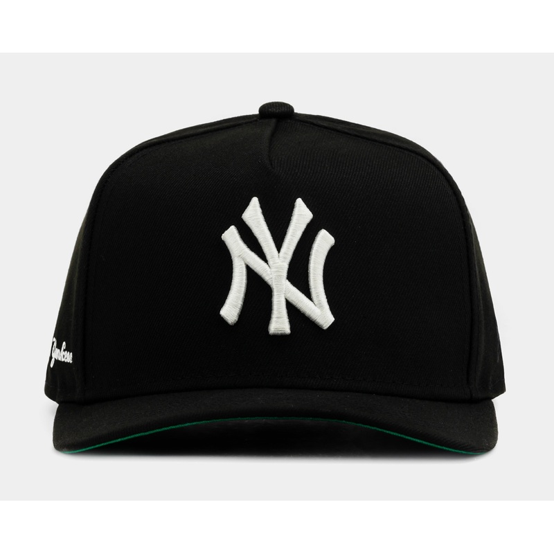 Exclusive New York Yankees 950AF Snapback Mens Hat (Black/White)