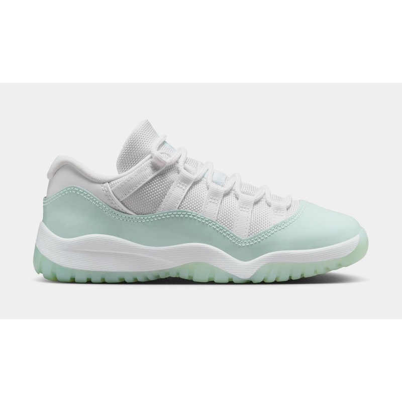 Air Jordan 11 Retro Low Igloo Preschool Lifestyle Shoes (White/Igloo)